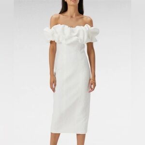 Emberlyn Bubble Neckline Crepe Dress In Ivory